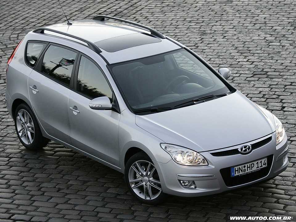 Hyundai�i30 CW 2010 - �ngulo frontal